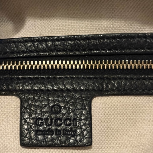 Gucci Studded Raffia and Black leather Stirrup Tote Bag - Picture 11 of 16